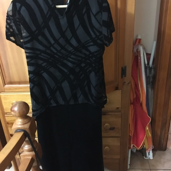 Night dress - Picture 2 of 2